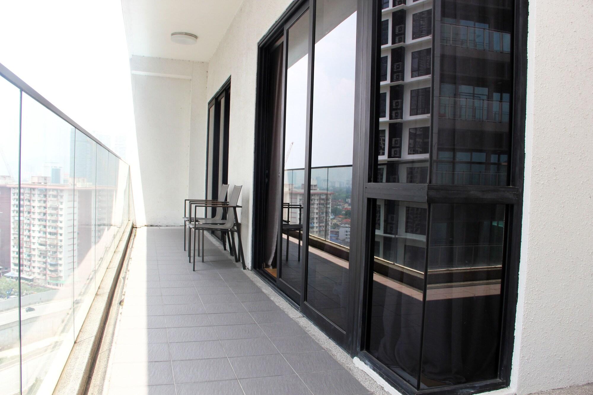 188 Private Suites By Subhome Kuala Lumpur Esterno foto